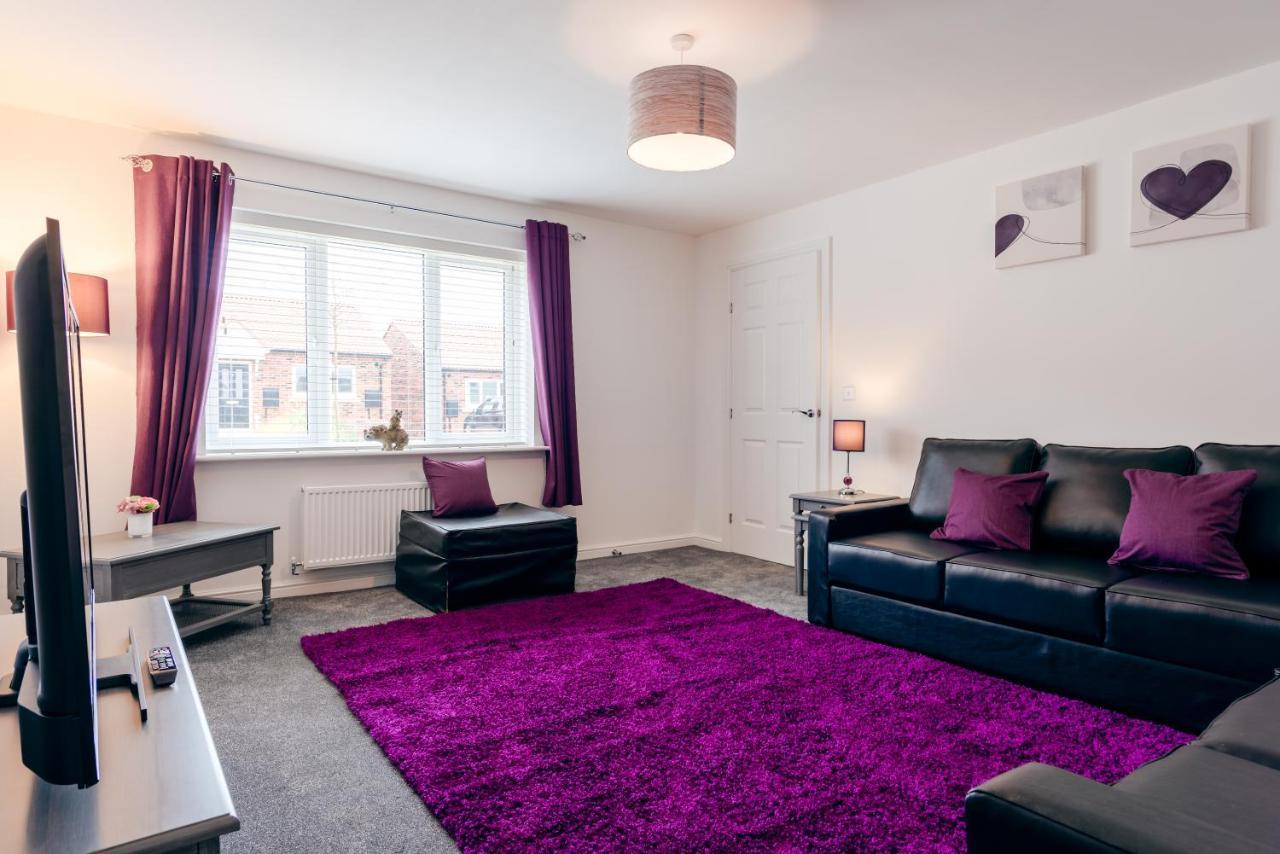 Oakley - Large, Elegant, Dog Friendly & Parking Villa Whitby Exterior photo